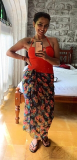 Shraddha Srinath feet photo 17