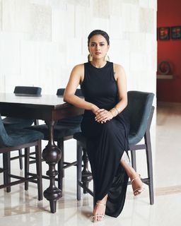 Shraddha Srinath feet photo 4