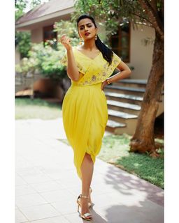 Shraddha Srinath feet photo 9