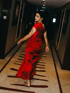 Shraddha Srinath feet photo 12