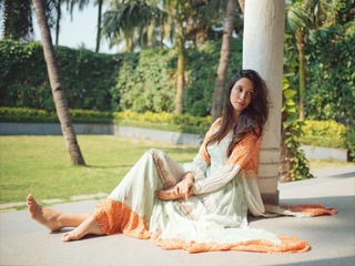 Shreya Chaudhary feet photo 17
