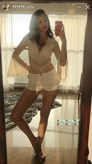 Shreya Chaudhary feet photo 18