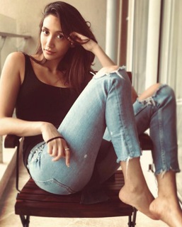 Shreya Chaudhary feet photo 16