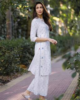 Shreya Chaudhary feet photo 7