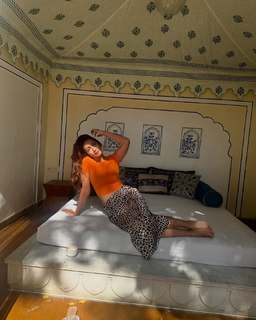 Shreya Chaudhary feet photo 9