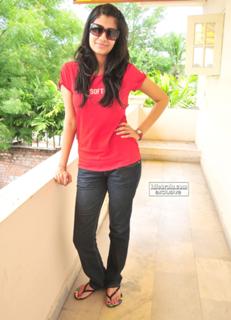 Shreya Dhanwanthary feet photo 19