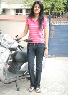 Shreya Dhanwanthary feet photo 16