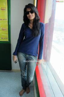 Shreya Dhanwanthary feet photo 19