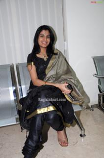 Shreya Dhanwanthary feet photo 18