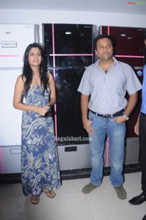 Shreya Dhanwanthary feet photo 14