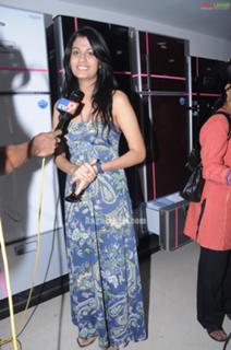Shreya Dhanwanthary feet photo 11
