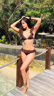 Shreya Dhanwanthary feet photo 11