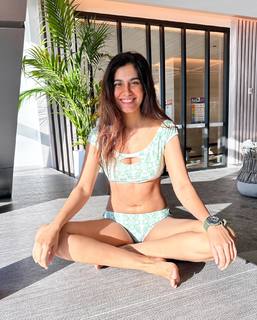 Shreya Dhanwanthary feet photo 11