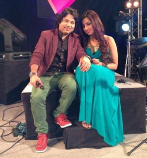 Shreya Ghoshal feet photo thumbnail