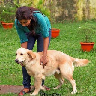 Shreya Ghoshal feet photo thumbnail