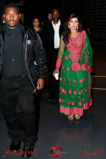Shreya Ghoshal feet photo thumbnail