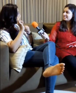Shreya Ghoshal feet photo thumbnail