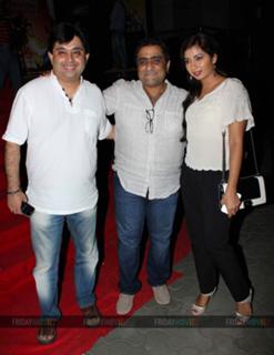 Shreya Ghoshal feet photo thumbnail
