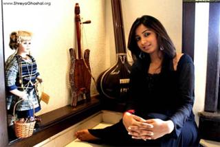 Shreya Ghoshal feet photo thumbnail