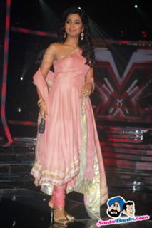 Shreya Ghoshal feet photo thumbnail
