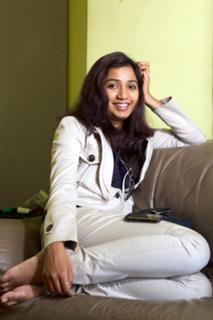 Shreya Ghoshal feet photo thumbnail