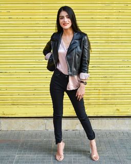 Shreya Sharma feet photo 18