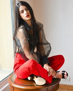 Shreya Sharma feet photo 15