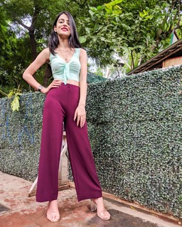 Shreya Sharma feet photo 4