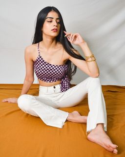 Shreya Sharma feet photo 1