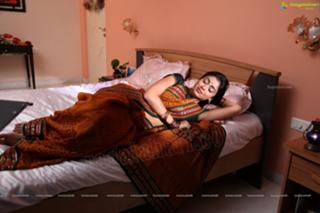 Shriya Saran feet photo thumbnail