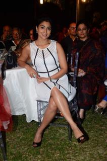 Shriya Saran feet photo thumbnail