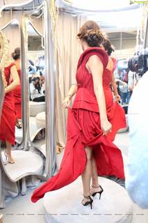 Shriya Saran feet photo thumbnail