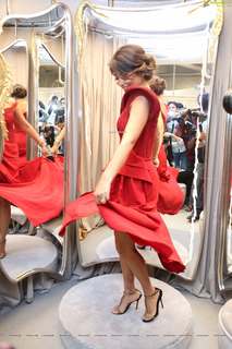 Shriya Saran feet photo thumbnail
