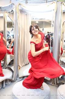 Shriya Saran feet photo thumbnail