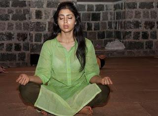 Shriya Saran feet photo thumbnail