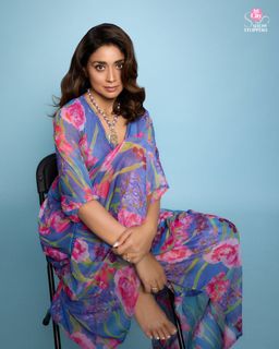 Shriya Saran feet photo 3