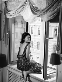 Shriya Saran feet photo 2