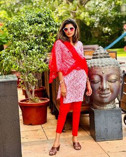 Shruthi Rajanikanth feet photo 20