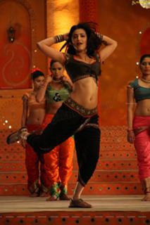 Shruti Haasan feet photo thumbnail