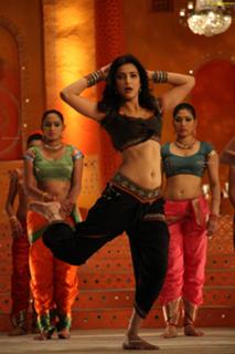 Shruti Haasan feet photo thumbnail