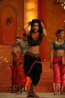 Shruti Haasan feet photo thumbnail