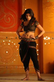 Shruti Haasan feet photo thumbnail