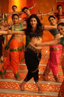 Shruti Haasan feet photo thumbnail