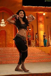 Shruti Haasan feet photo thumbnail