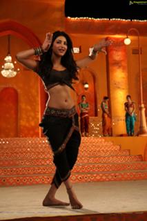 Shruti Haasan feet photo thumbnail