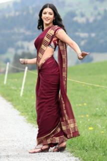 Shruti Haasan feet photo thumbnail