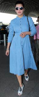 Shruti Haasan feet photo thumbnail