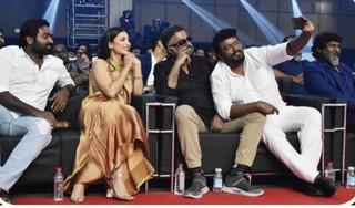 Shruti Haasan feet photo thumbnail