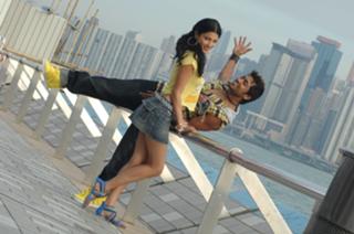 Shruti Haasan feet photo thumbnail