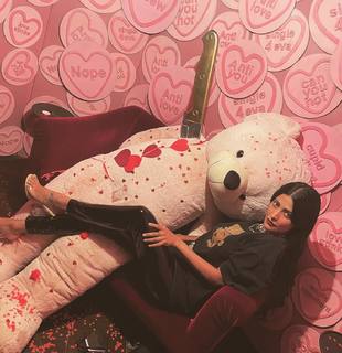 Shruti Haasan feet photo thumbnail